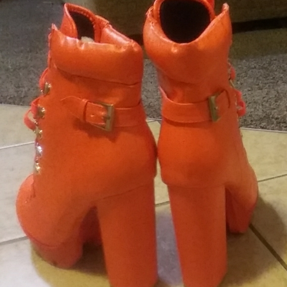 Platform high heel boots - Picture 4 of 4